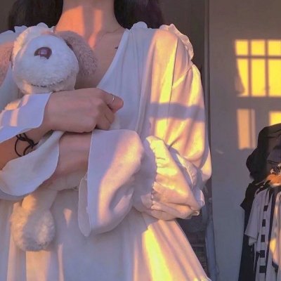 女儿说：妈妈，我陪你赢回来